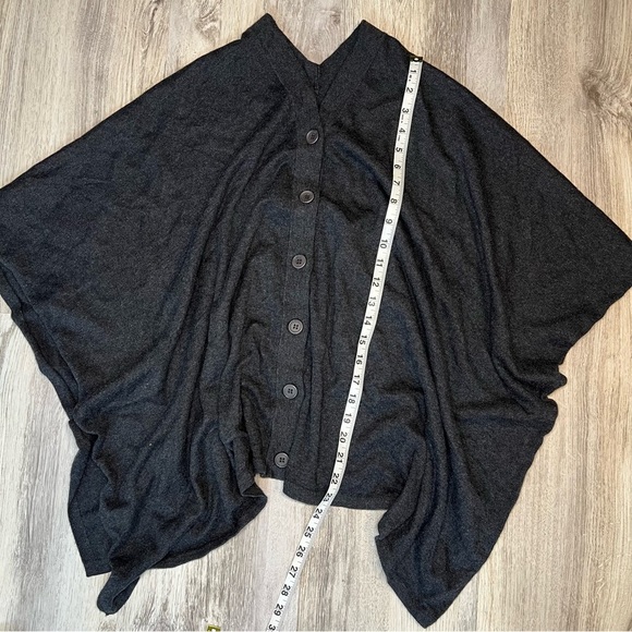 FIG Dark Gray Button-Up Poncho - Picture 7 of 7